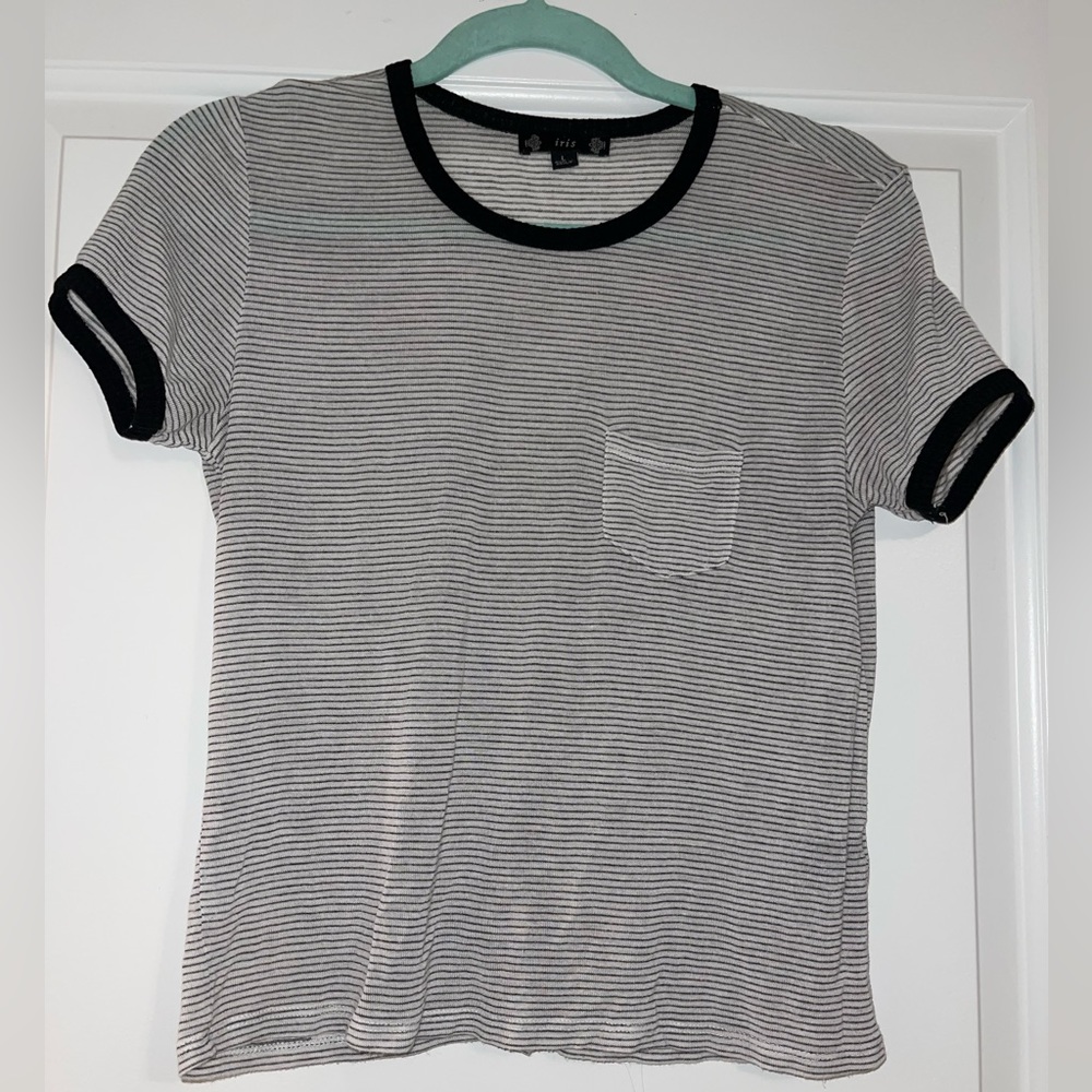 LOOSE FIT STRIPED TEE